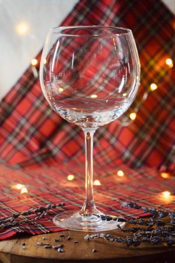 Jura Gin Goblet Pair - Image 2